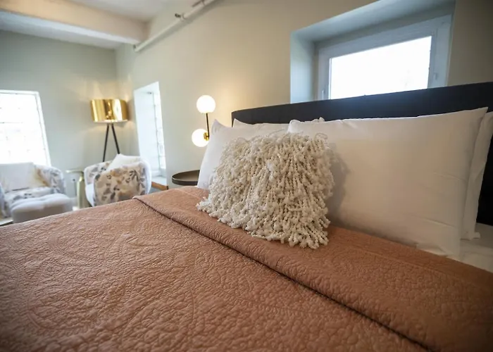 Hotel Converted Historic Full Kitchen, 3rd Flr Carbondale